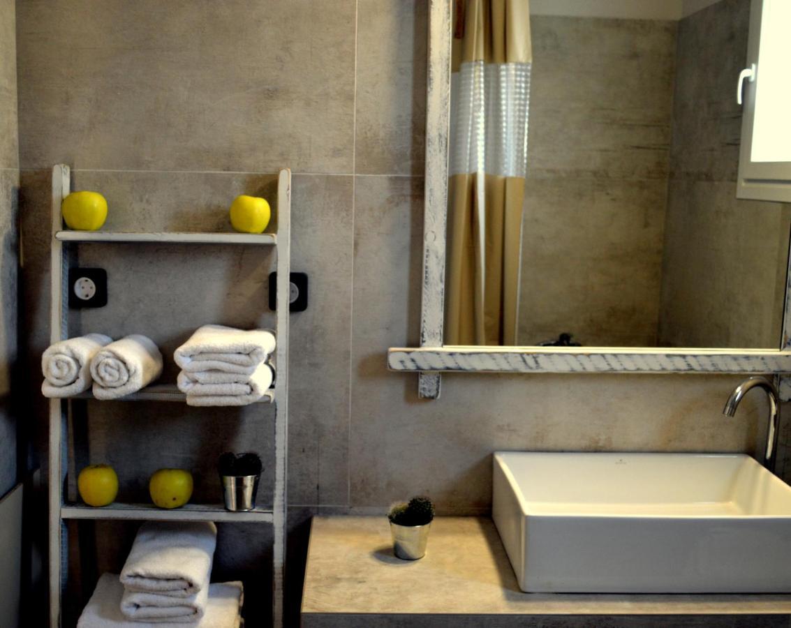 Ammos Luxury Suites Elia  Exterior foto